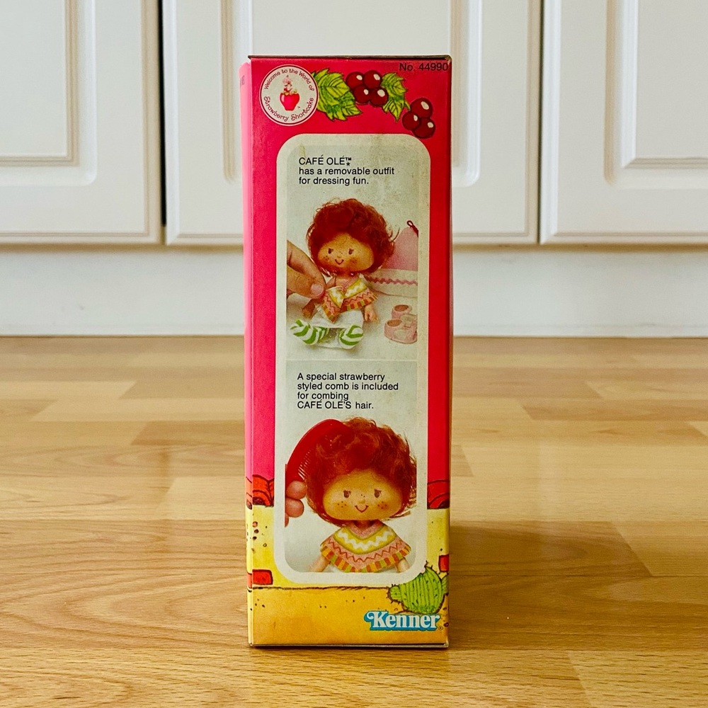 🍓ORIGINAL 1982 STRAWBERRY SHORTCAKE CAFE OLE *COMPLETE BOX SET* - Picture 4 of 8